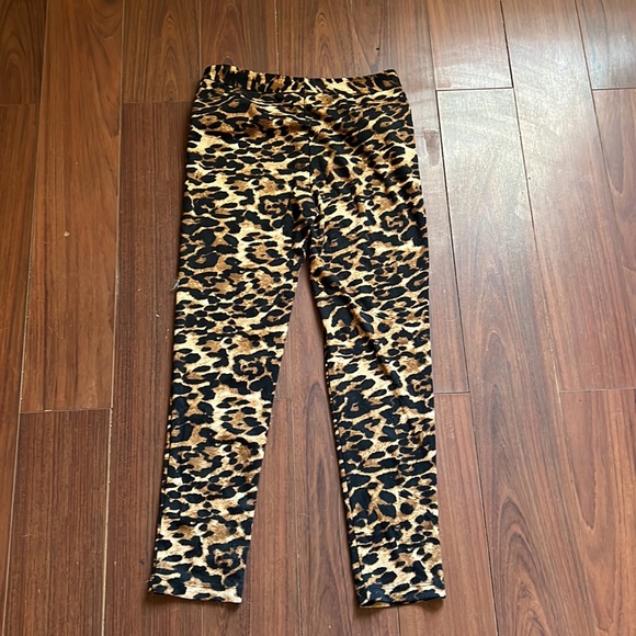 Countess Luann cheetah Print Pants Women's Size 8. - Picture 7 of 8